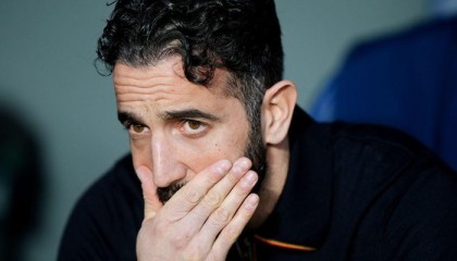 曼联锁定新帅首选！奥地利名帅成头号目标，弗莱彻只是临时过渡|水晶宫|阿莫林|格拉斯纳|切尔西|马雷斯卡_新浪体育_新浪新闻